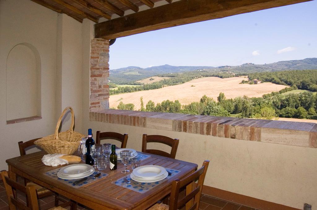 カステルヌオーヴォ・ベラルデンガ Castello Di Montaltoアパートホテル 部屋 写真