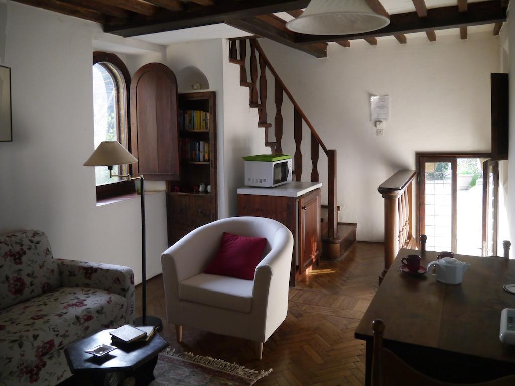 カステルヌオーヴォ・ベラルデンガ Castello Di Montaltoアパートホテル 部屋 写真