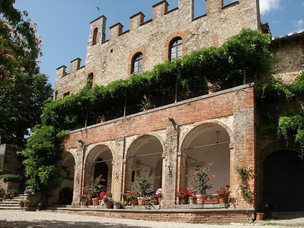 カステルヌオーヴォ・ベラルデンガ Castello Di Montaltoアパートホテル エクステリア 写真