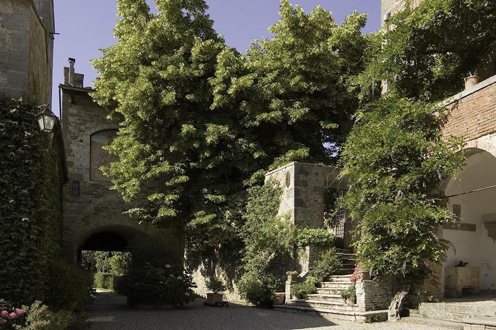 カステルヌオーヴォ・ベラルデンガ Castello Di Montaltoアパートホテル エクステリア 写真